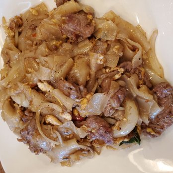 Sup Thai Kitchen - Drunken noodles with beed - Thai Near Me - Fresh Meadows, New York Sup Thai Kitchen - Drunken noodles with beed - Thai Near Me - Fresh Meadows, New York