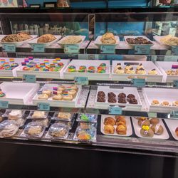 The Baking Flamingos - Bakery case