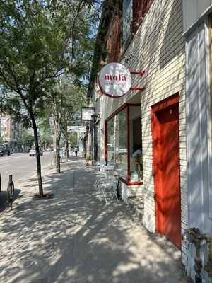 MOLA CAFE/MARKET by null