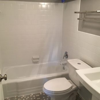 Bathroom Breakthroughs - Refinishing Services Near Me - Ormond Beach, Florida