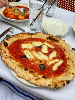 Pizzaiolo Primo Market Square by null