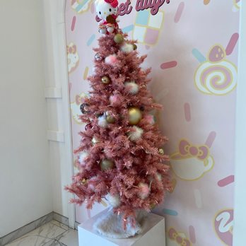 Hello Kitty Cafe - Cafes Near Me - Irvine, California