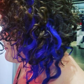 SMASH - #devacurl #festiveblue #smashhairboston - Hair Stylists Near Me - Boston, Massachusetts SMASH - #devacurl #festiveblue #smashhairboston - Hair Stylists Near Me - Boston, Massachusetts