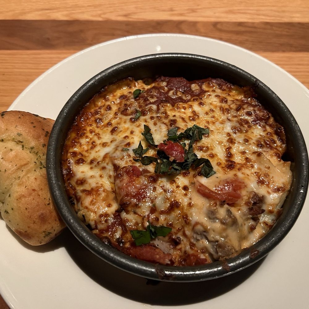 BJ's Restaurant & Brewhouse - Baked ziti!!!!! - New American Near Me - Livonia, Michigan BJ's Restaurant & Brewhouse - Baked ziti!!!!! - New American Near Me - Livonia, Michigan