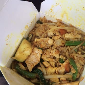 Kanum - Singapore chicken fried rice - Thai Near Me - Dublin, D