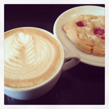 You Decide Coffee - capuccino, cookie maison chocolat blanc framboise - Cafes Near Me - Paris, 75 You Decide Coffee - capuccino, cookie maison chocolat blanc framboise - Cafes Near Me - Paris, 75