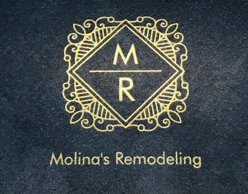 Molina’s Remodeling Logo