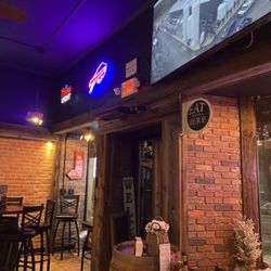Hometown Bar And Grill