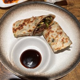 Spicy Beef Pancake Roll