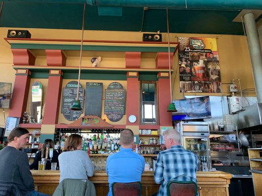Latona Pub by null
