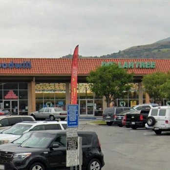 Dollar Tree - Discount Store Near Me - Fillmore, California