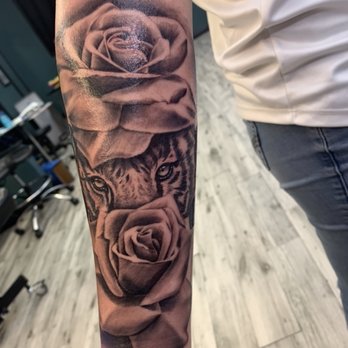 Bully Dome Tattoo - Black grey - Tattoo Near Me - Glendale, Arizona Bully Dome Tattoo - Black grey - Tattoo Near Me - Glendale, Arizona