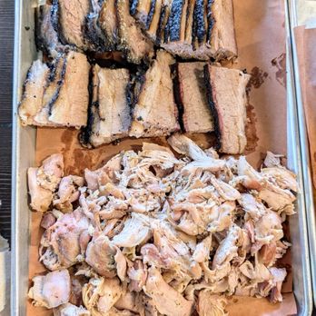 Blackwood BBQ - One pound of brisket and one pound of pulled chicken - Barbeque Near Me - Oak Brook, Illinois Blackwood BBQ - One pound of brisket and one pound of pulled chicken - Barbeque Near Me - Oak Brook, Illinois