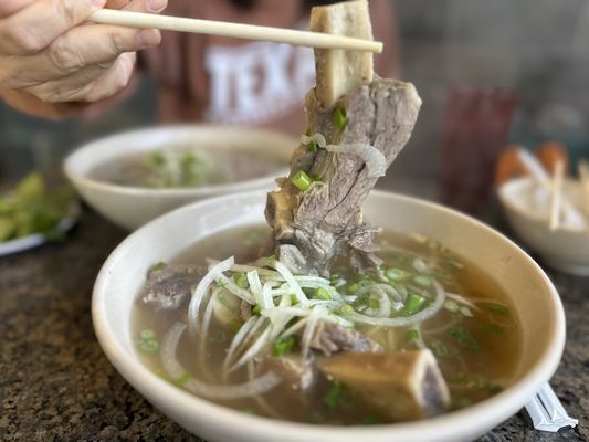 Phở Bình by null