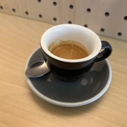 Le Peloton Café