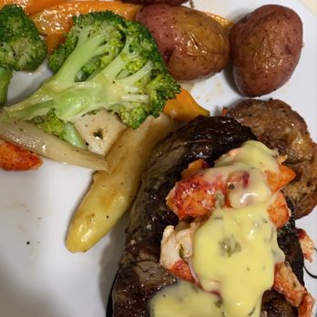 Anthony's Restaurant & Bistro - Filet Oscar - French Near Me - Plattsburgh, New York