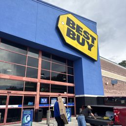 Exterior outside entrance of Best Buy - Jacksonville, Florida Exterior outside entrance of Best Buy - Jacksonville, Florida