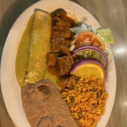 Carne guisada lunch plate