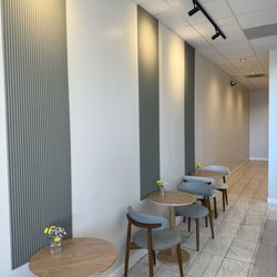 MonArt Cafè & Patisserie - Inside