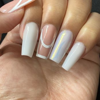 Acrylic Nail Bar - Nail Salons Near Me - La Puente, California