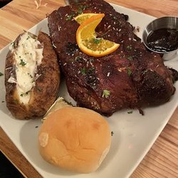Red's Smokehouse