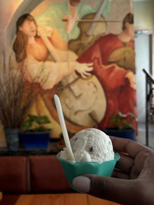 Sonny's Ice Cream Cafe by null