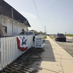 The Net By George - Front entrance