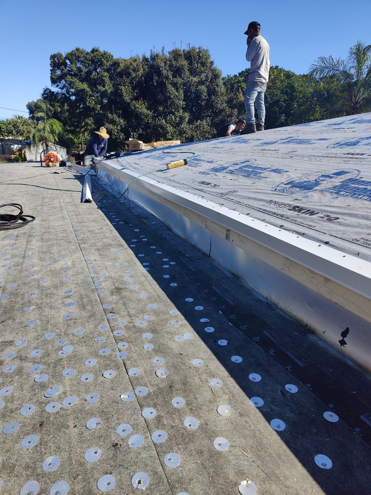 Slide of Honest Abe Roofing