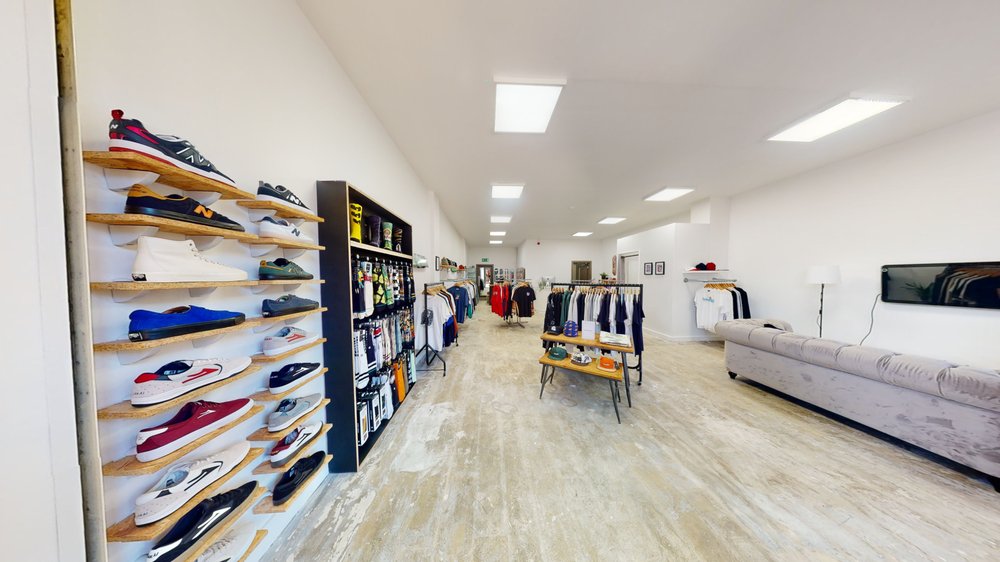 THE VINES SUPPLY CO Updated April 2024 11 Photos 35 Drury Lane