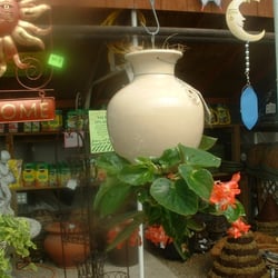 Fahr Greenhouse - The "Downunder" planters