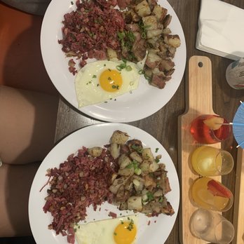 Chad's - Corned Beef Hash & Eggs - Breakfast & Brunch Near Me - Santa Barbara, California Chad's - Corned Beef Hash & Eggs - Breakfast & Brunch Near Me - Santa Barbara, California