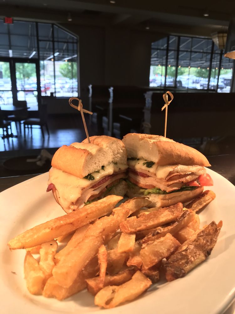 BRIDGES RESTAURANT AND LOUNGE Updated September 2024 59 Photos & 33 Reviews 100 Lytton Ave