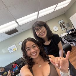 Jinnie and happy client