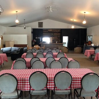 Traiteur Bolduc - Salle - Érablière St-Étienne - Caterers Near Me - Saint-Étienne-de-Lauzon, Quebec Traiteur Bolduc - Salle - Érablière St-Étienne - Caterers Near Me - Saint-Étienne-de-Lauzon, Quebec