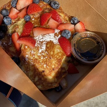Fratelli Cafe - Croissant French Toast - Coffee & Tea Near Me - Los Angeles, California
