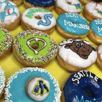 Crown Donuts - Donuts Near Me - Maple Valley, Washington Crown Donuts - Donuts Near Me - Maple Valley, Washington