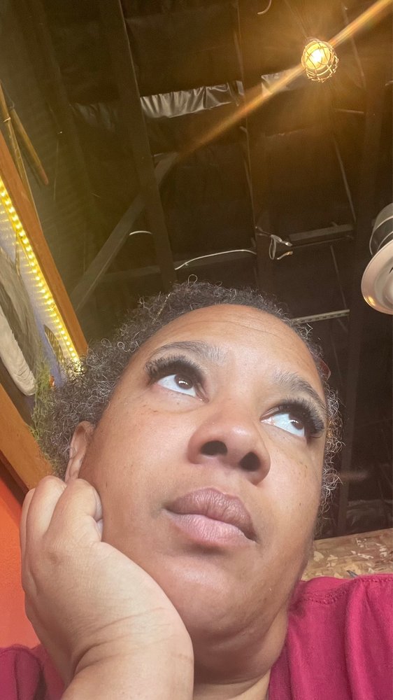 Indulgences Skin Spa & Makeup Studio Logo