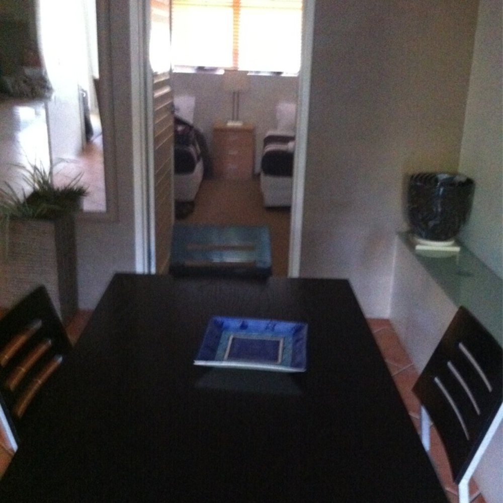 Saks - Dining area - Hotels Near Me - Noosa Heads, QLD