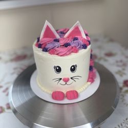 Sweet Treats by Brooke - Kitty cat cake
