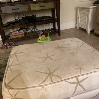 Anna Maria Vacations - Dirty furniture - Vacation Rental Agents Near Me - Holmes Beach, Florida