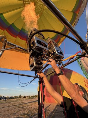 Rainbow Ryders Hot Air Balloon Co. by null