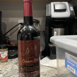 Cape May Cigars  and Wine - Bulging cork