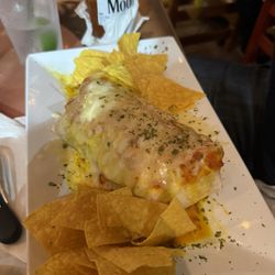 Dos Panza Taqueria y Cantina - Burrito