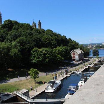 Rideau Canal Cruises - Boat Tours Near Me - Ottawa, Ontario