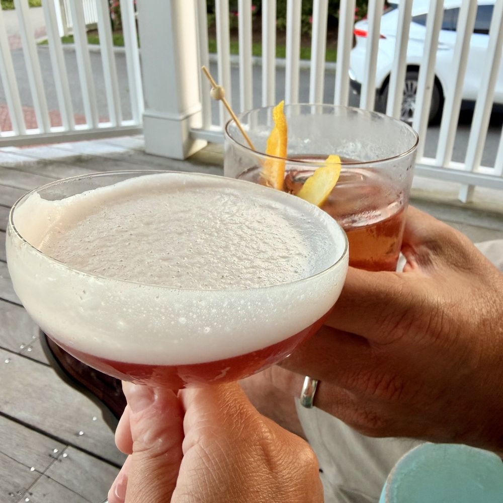Bettini Restaurant - Cocktails on the deck - New American Near Me - Edgartown, Massachusetts
