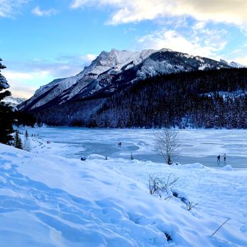 Banff National Park - Two Jack lake - Parks Near Me - Banff, Alberta Banff National Park - Two Jack lake - Parks Near Me - Banff, Alberta