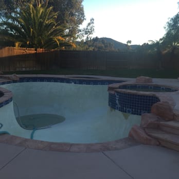 Poolscape Unlimited - Before picture - Pool & Hot Tub Service Near Me - Lakeside, California Poolscape Unlimited - Before picture - Pool & Hot Tub Service Near Me - Lakeside, California