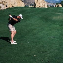 Iconic hole 12