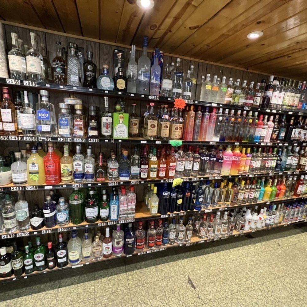 Elm Street Package Store - Lots of bottles - Beer, Wine & Spirits Near Me - Windsor Locks, Connecticut
