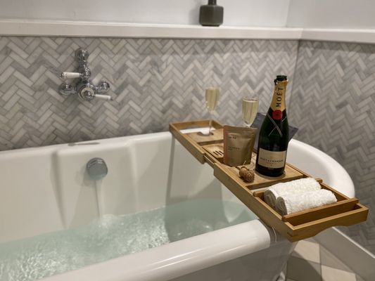 Kimpton Charlotte Square Hotel by null